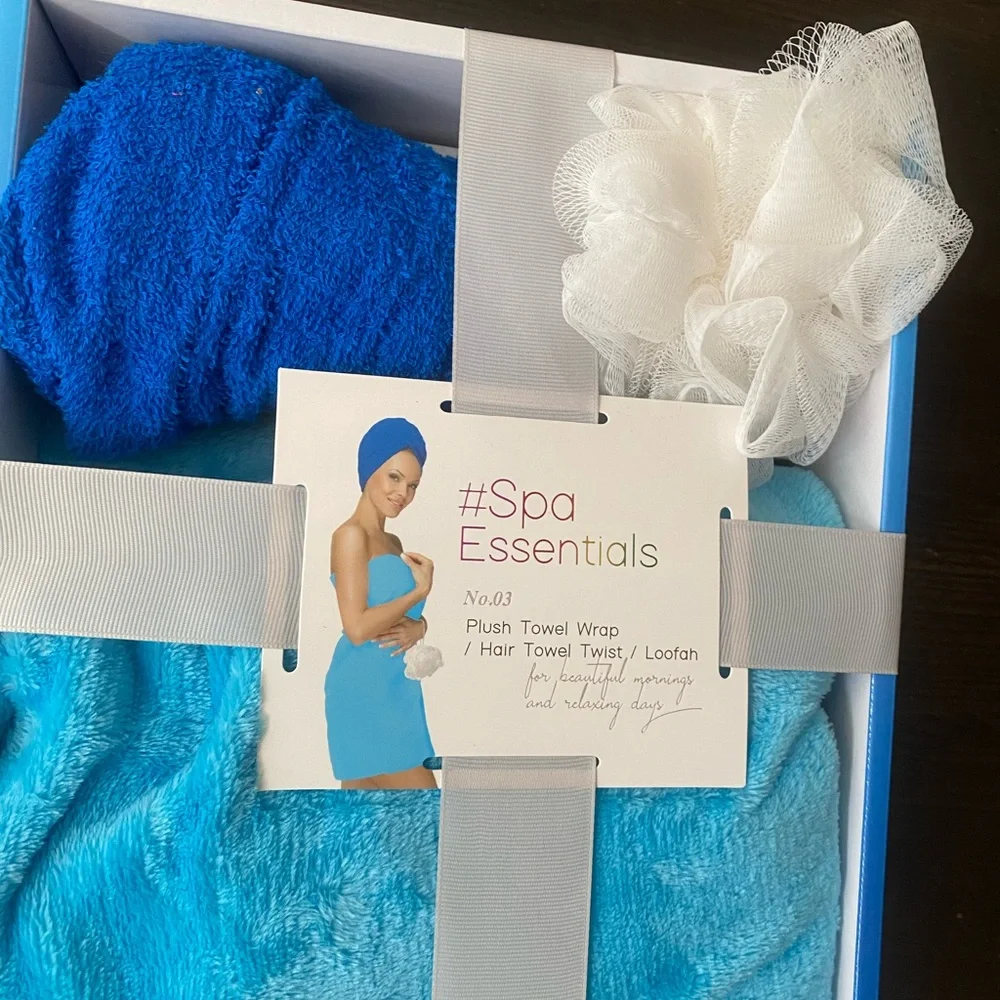 NEW Spa Essentials Blue Hair Towel, Towel Wrap, and Loofah Set